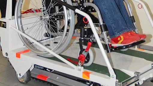 Detailaufnahme der Treppenraupe PUBLIC im Innenbereich